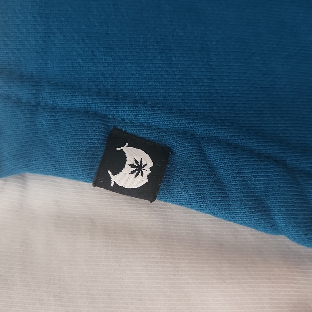 Bettys Eddie's Hoodie Size M - Picture 5 of 12
